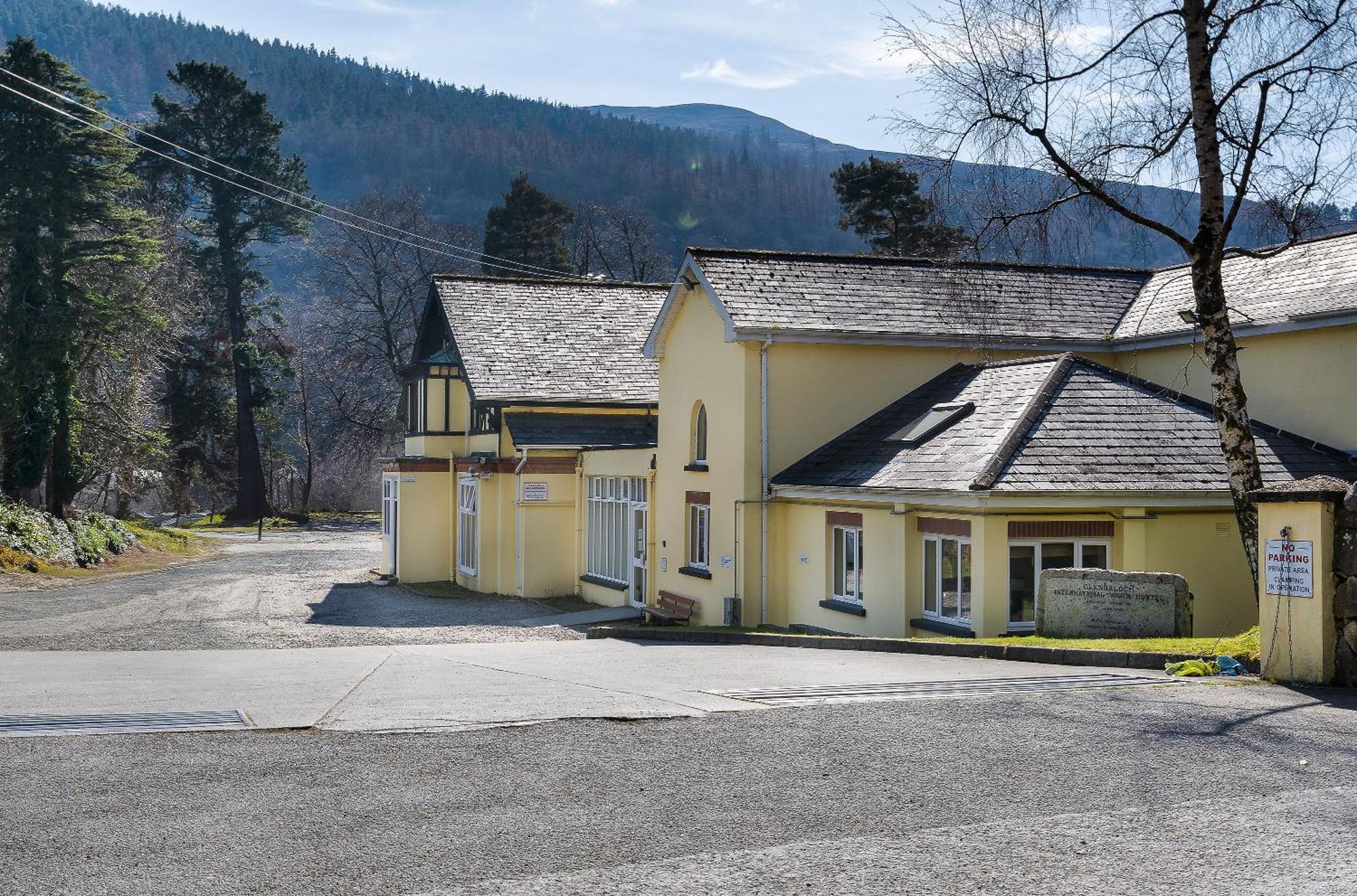 Glendalough International Youth Hostel Laragh Exteriér fotografie